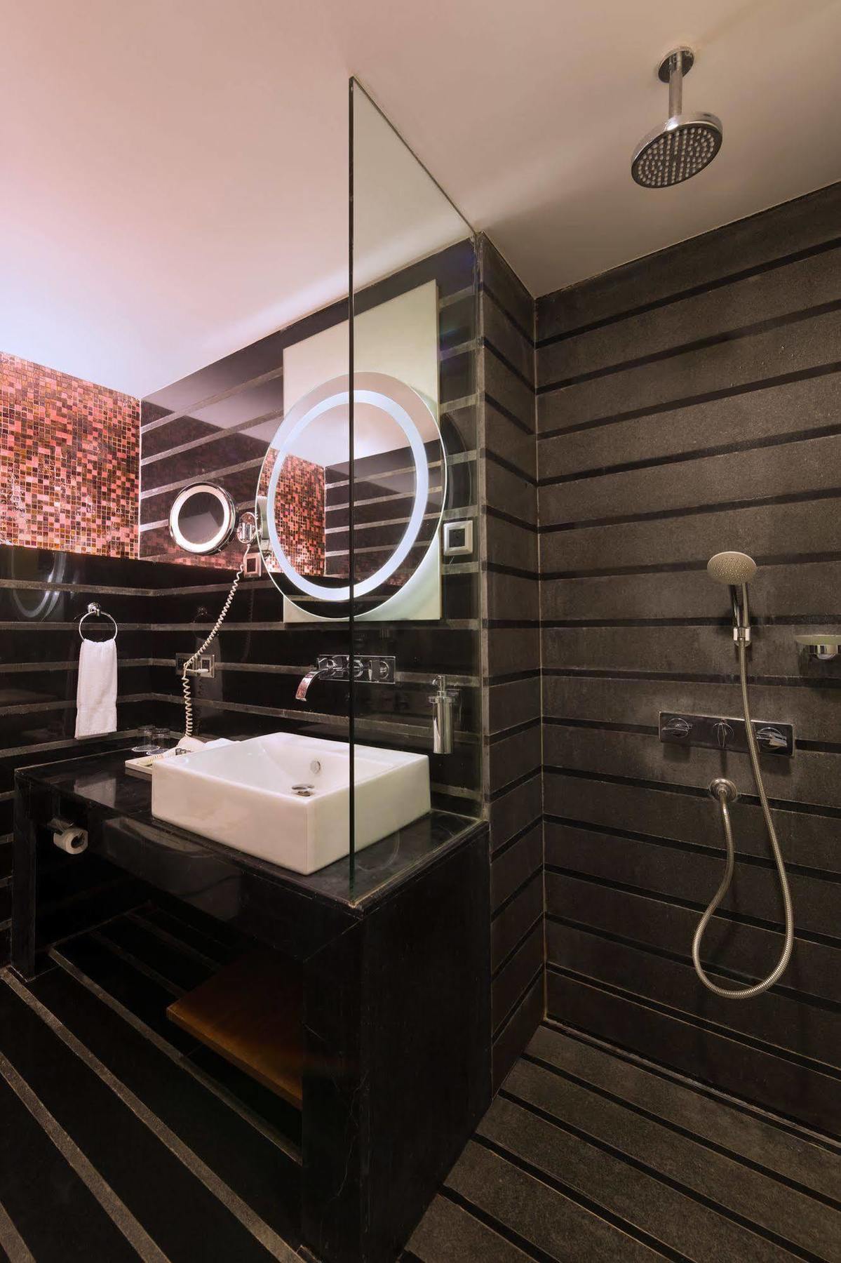 Four Points By Sheraton Višákhapatnam Exteriér fotografie